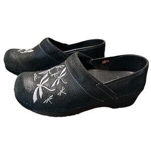 Sanita Clogs professional Black Oiled Leather Dragon Fly Size EU 39